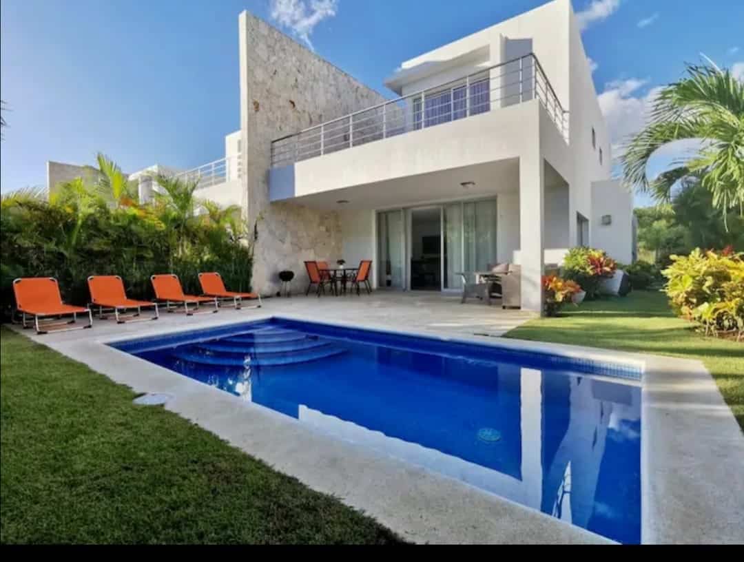 Hermosa Villa en Playa Nueva Romana